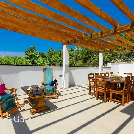 Lubey Villa *
