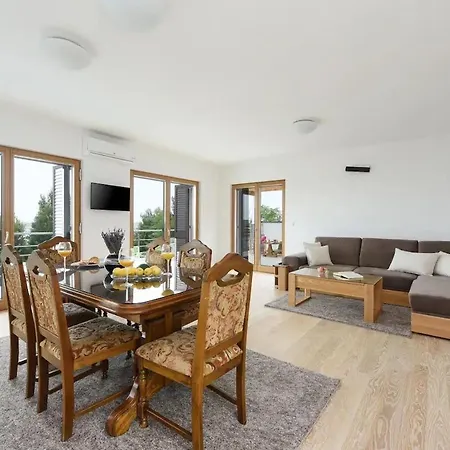 Lubey Villa