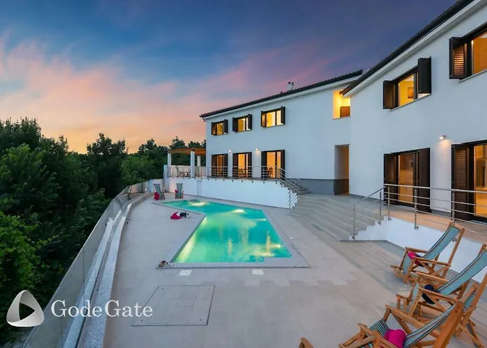 Вилла Lubey Любач